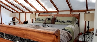 Idyllic Safari Tent for a Camping Getaway near Seattle, Washington