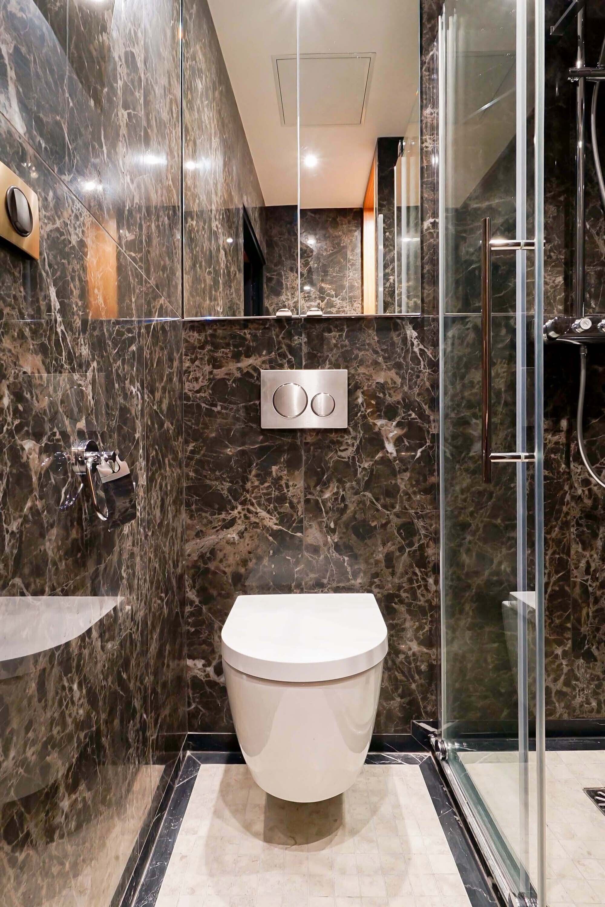 Apartment | Bathroom | Free toiletries, hair dryer, towels, soap