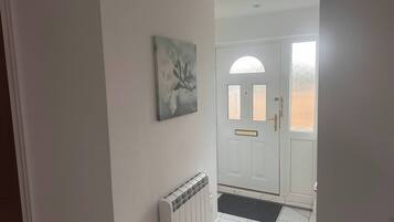 Bungalow, 2 slaapkamers, roken, balkon | Interieur