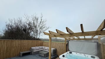 Bungalow, 2 Bedrooms, Smoking, Balcony | Terrace/patio