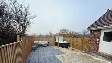 Bungalow, 2 Bedrooms, Smoking, Balcony | Terrace/patio