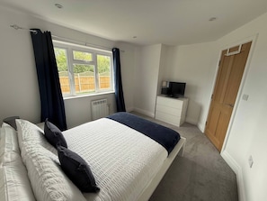 Bungalow, 2 slaapkamers, roken, balkon | 2 slaapkamers