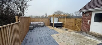 그림 같은 실턴 마을의 매력적인 방갈로