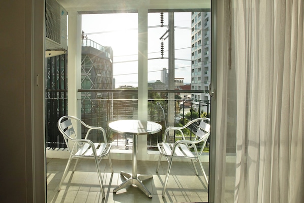 إطلالة من الشرفة