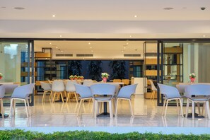 Restaurant - Fourium Pattaya Hotel and Serviced Residence (Pattaya)
