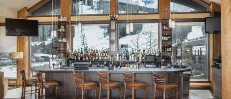 Bar (en la propiedad)