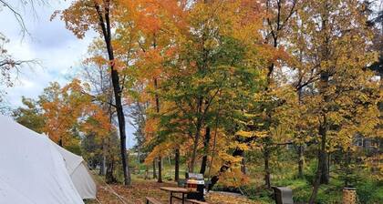 Incredible Secluded Tipi with Barbecue in Saint Croix Falls, Wisconsin