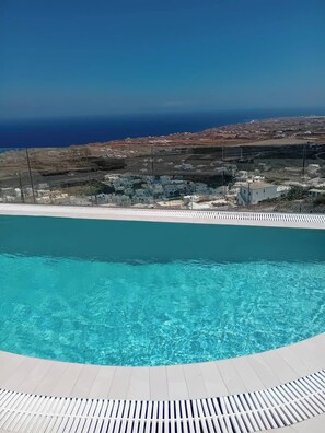 Outdoor pool - Executive Villa, Private Pool, Aegean Sea View (Santorini)