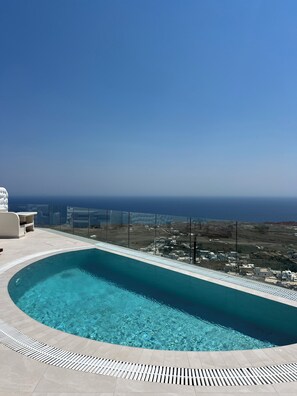 Outdoor pool - Executive Villa, Private Pool, Aegean Sea View (Santorini)
