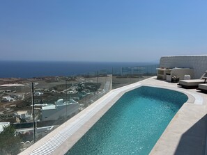 Outdoor pool - Executive Villa, Private Pool, Aegean Sea View (Santorini)