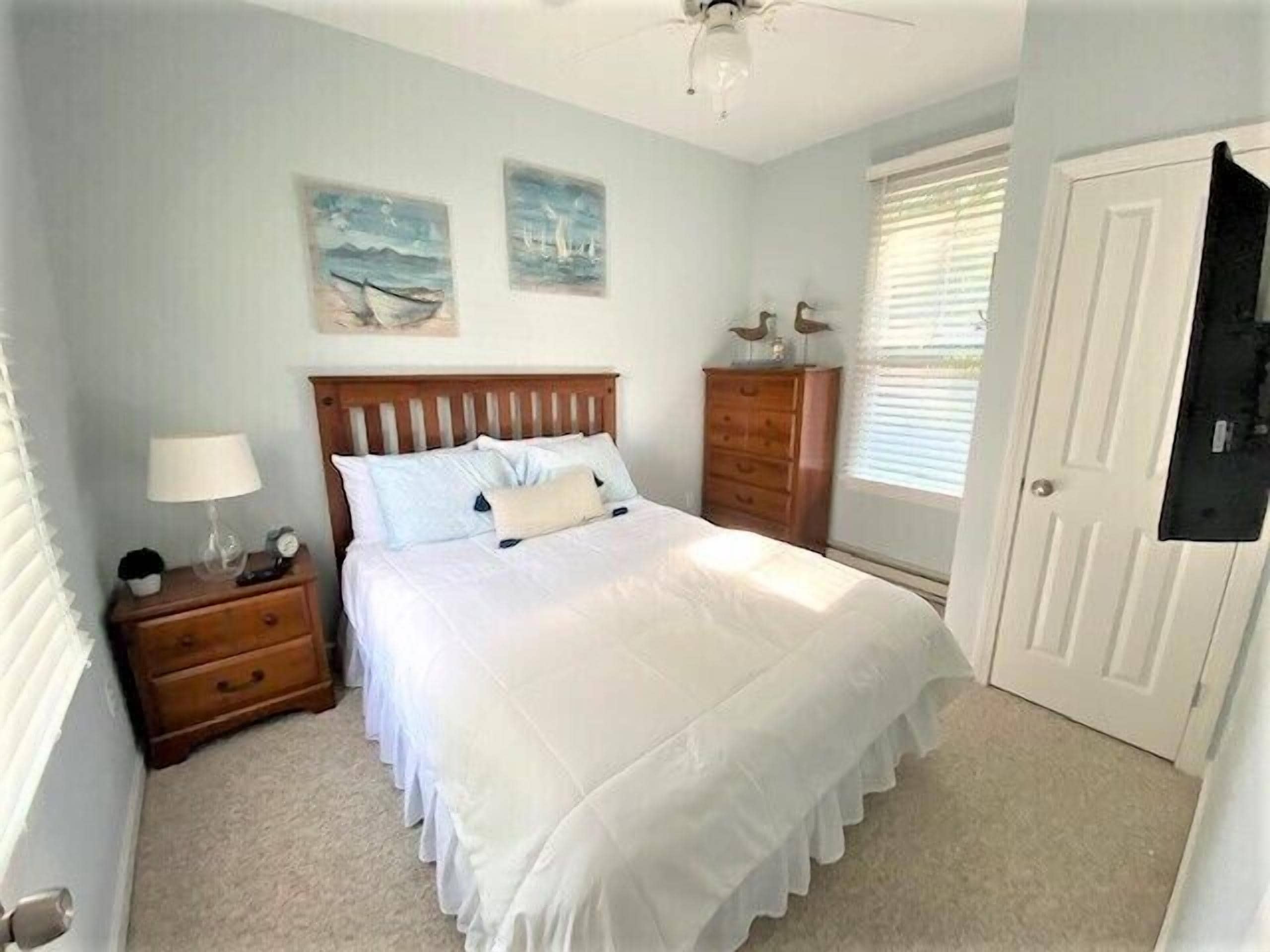 2 室のベッドルーム、アイロン / アイロン台、WiFi