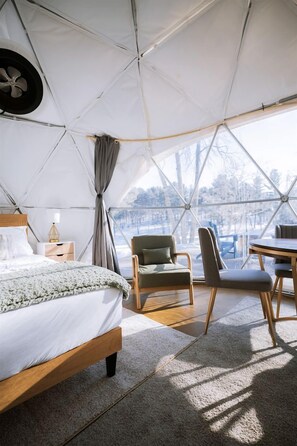 Unclassified image, 3 of 45, button - Pure Glamping Dome in Saint Croix Falls, Wisconsin (Saint Croix Falls)