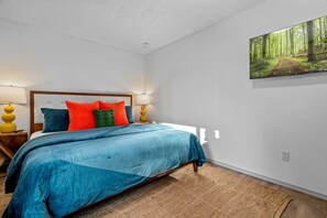 2 slaapkamers, een strijkplank/strijkijzer, wifi, beddengoed