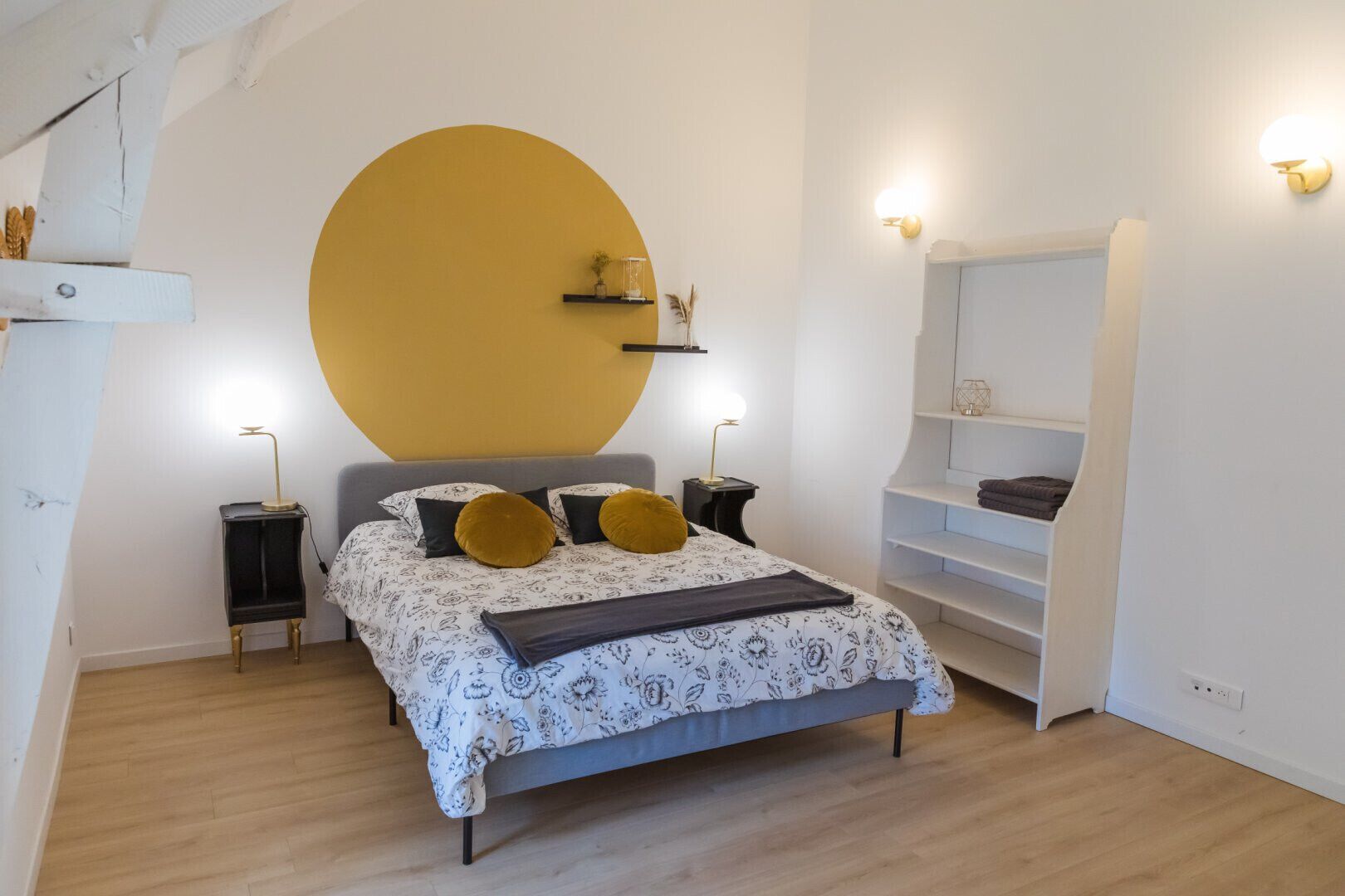 4 chambres, fer et planche à repasser, Wi-Fi, draps fournis