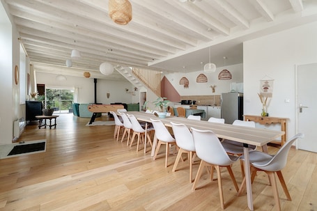 内装. La belle impasse, holiday home for 15 guests