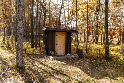 Cabin Charm by the Pine: Pet-Friendly Retreat in Mission Township's Riverside Haven