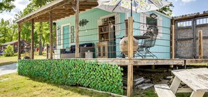 Terrace/patio - Sweet Tiny House Perfect for a Romantic Retreat in Alabama (Rogersville)