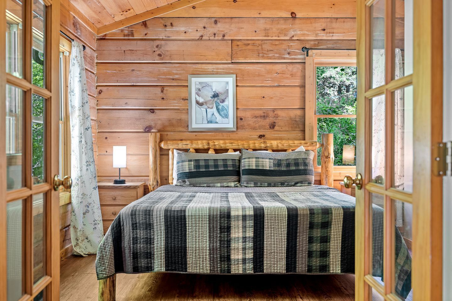 1 Schlafzimmer, Schreibtisch, WLAN, Bettwäsche
