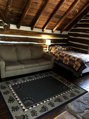 Interior - Spacious Log Cabin for an Unforgettable Family Adventure in Markleysburg, Pennsylvania (Markleysburg)