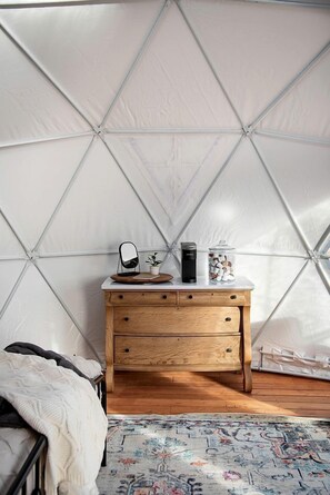 المنشأة من الداخل