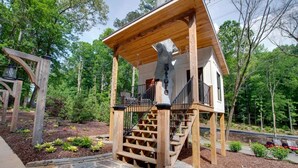 Exterior - Incredible Tented Cabin Nestled Amidst Trees in Scottsboro, Alabama (Scottsboro)