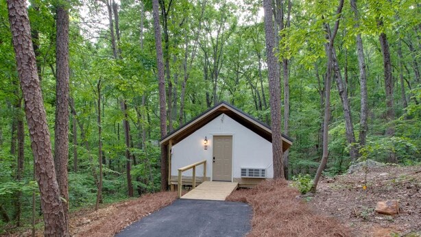 Exterior - Incredible Tented Cabin Nestled Amidst Trees in Scottsboro, Alabama (Scottsboro)