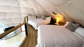 2 bedrooms, WiFi, bed sheets