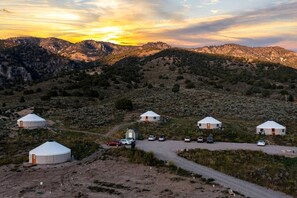 المنشأة من الخارج