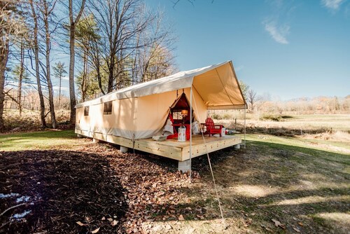 Fabulous Vermont Glamping Getaway on a Farm