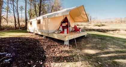 Fabulous Vermont Glamping Getaway on a Farm