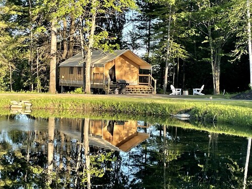 Fabulous Vermont Glamping Getaway on a Farm