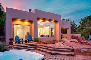Terrace/patio - Intimate Wonderful Rental with Jacuzzi in Arizona (Sedona)