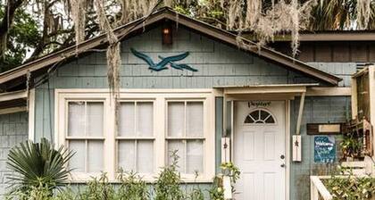 Gorgeous Waterfront Studio Cabin Rental on Lake George near Palm Coast, Florida