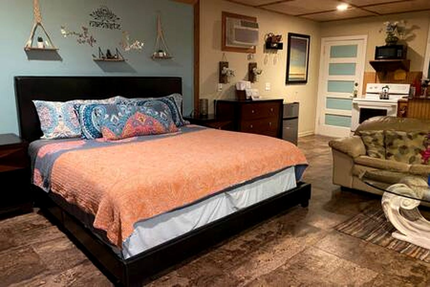 1 Schlafzimmer, Schreibtisch, Bügeleisen/Bügelbrett, Bettwäsche