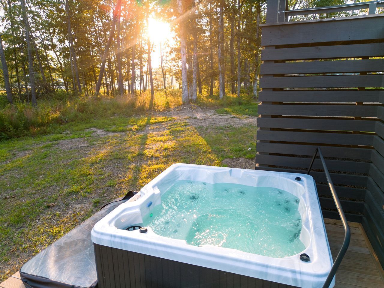 Baignoire à remous extérieure