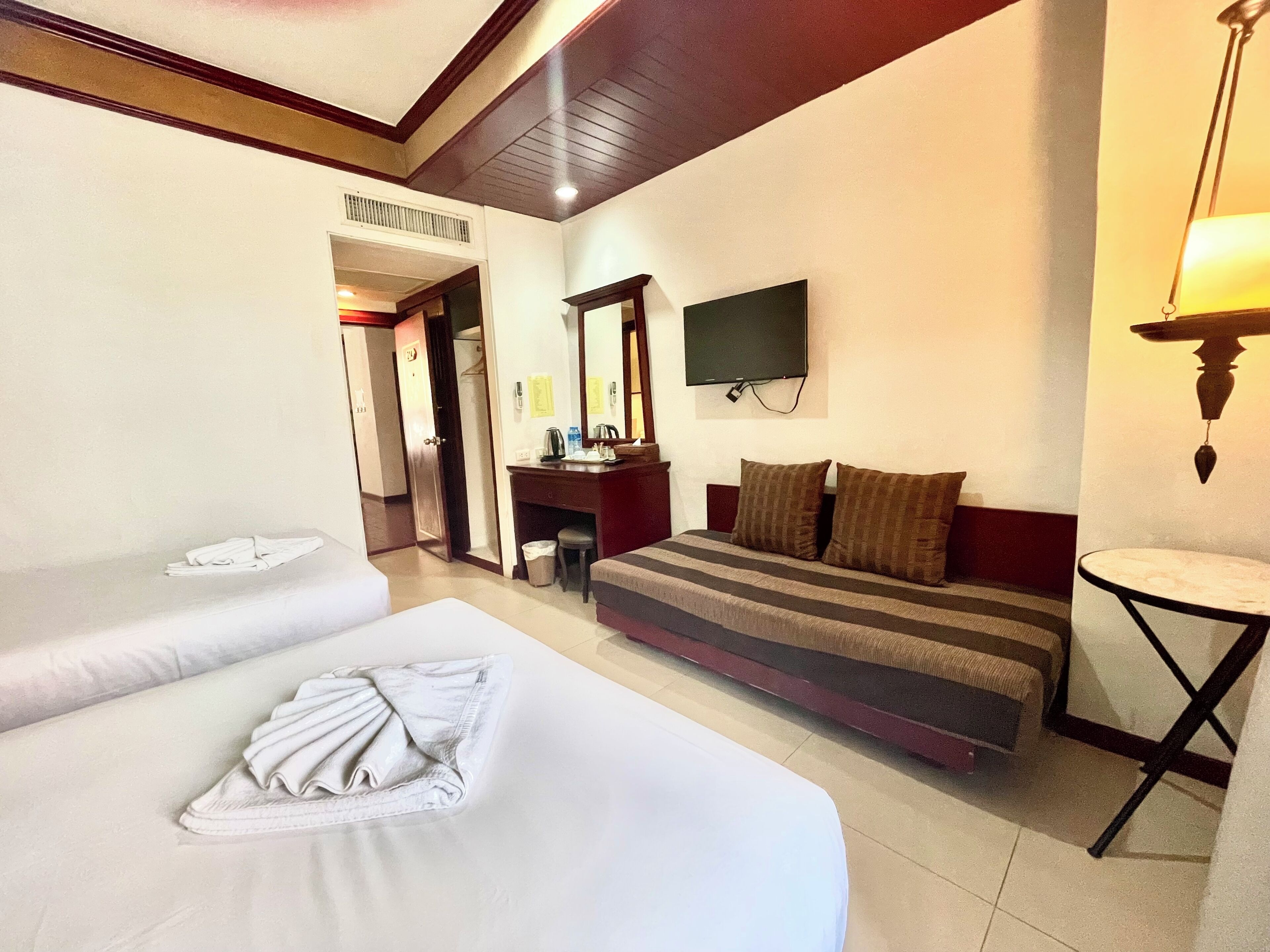 Standard Twin Room, City View | In-room safe, free WiFi