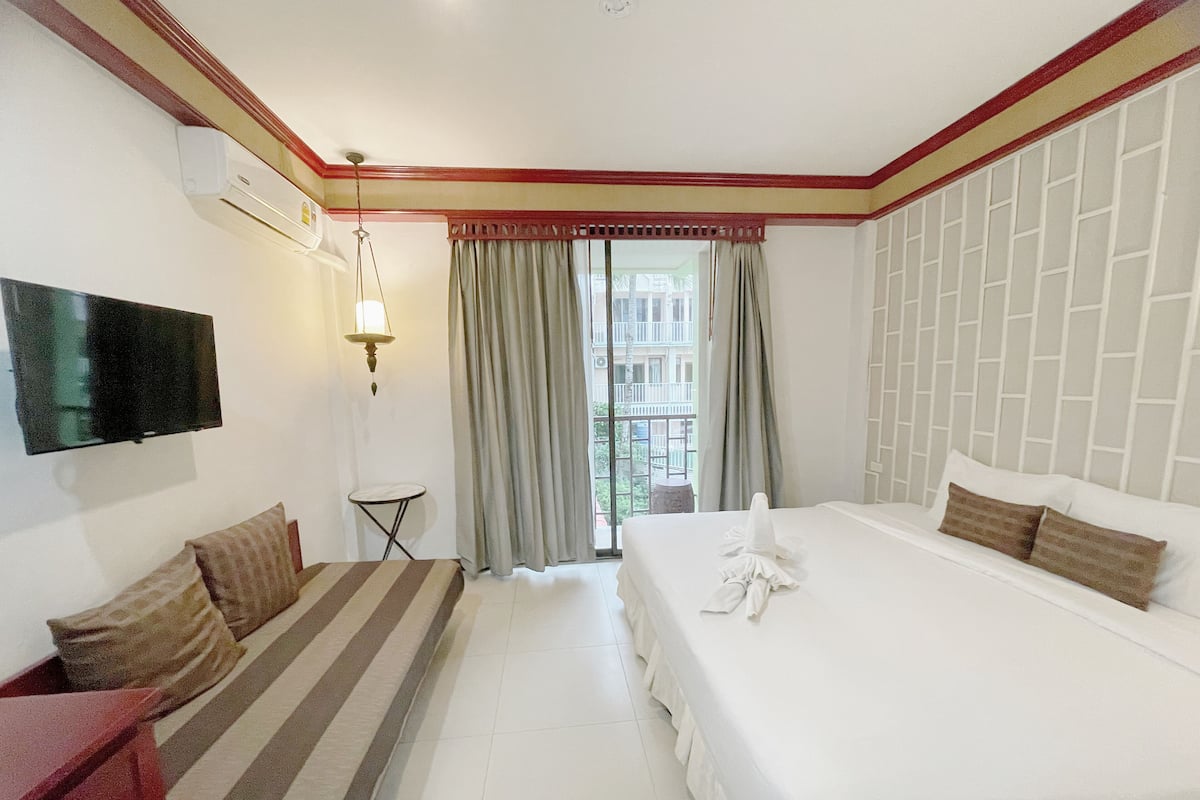 Comfort Double Room, 1 King Bed | In-room safe, free WiFi