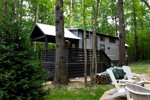 Property grounds - Impressive Cottage with Barbecue in Monteagle, Tennessee (Monteagle)