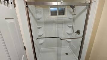 Baignoire Ă jets, serviettes fournies