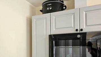 冰箱、微波炉、炉灶、茶具/咖啡用具