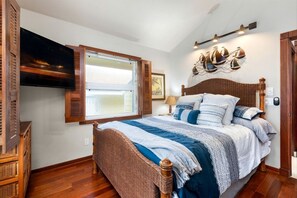 4 bedrooms, desk, WiFi, bed sheets - Incredible Beach House with Stunning Views in Laie, Hawaii (Laie)