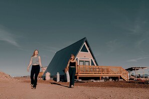 Exterior - Rustic Off-Grid A-frame with Hot Tub and Sauna near the Grand Canyon for a Unique Escape in Williams, Arizona (Williams)