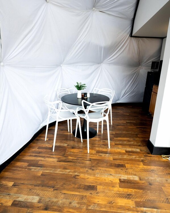 تناول الطعام