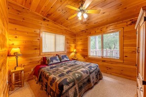 1 bedroom, WiFi - Lakeside Cabin Rental for Unforgettable Family Glamping Escapes to Ely, Minnesota (Ely)