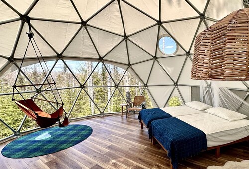 Gorgeous Off-Grid Glamping Dome on the Pincushion Trail System, Perfect for a Weekend of Hiking