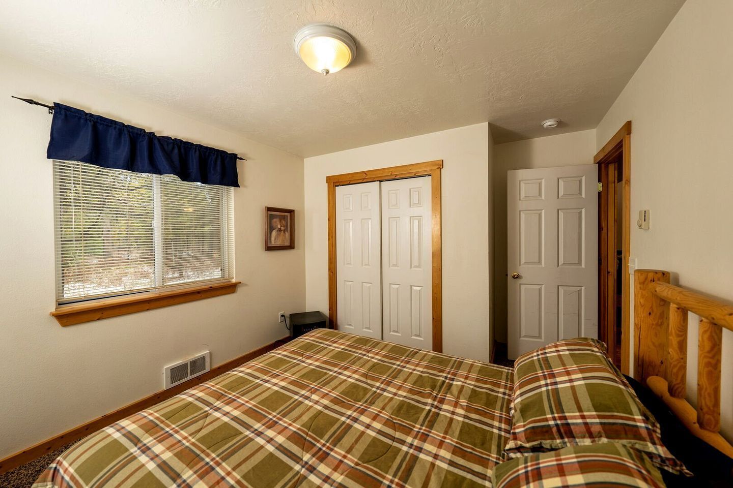 4 bedrooms, WiFi, bed sheets