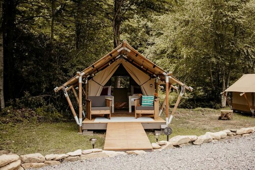 Cozy Safari Tent for Two in Erwin, Tennessee