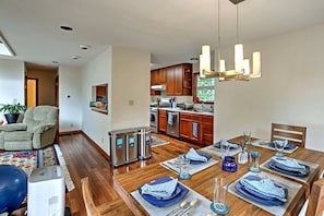 Dining - Scenic Dual-Retreat Vacation Home with Hot Tub & Mountain Views Near Trails in Juneau, Alaska (Juneau)