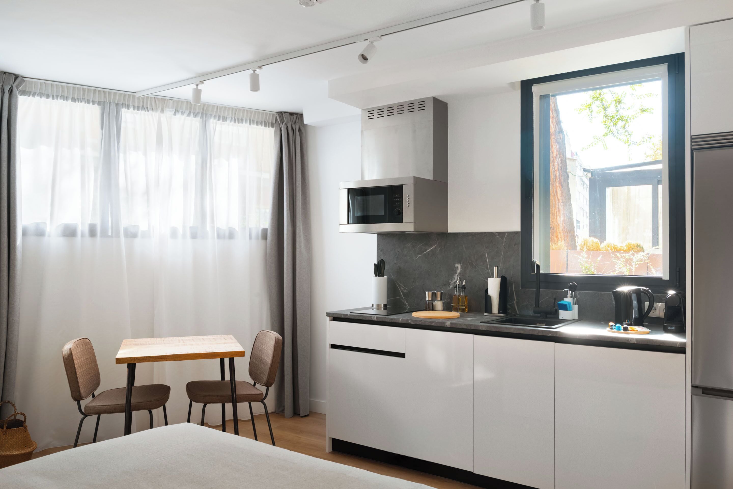 Smart Studio | 私人廚房 | 微波爐、爐具、特濃咖啡機、電熱水壺