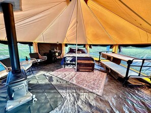 1 dormitorio y ropa de cama